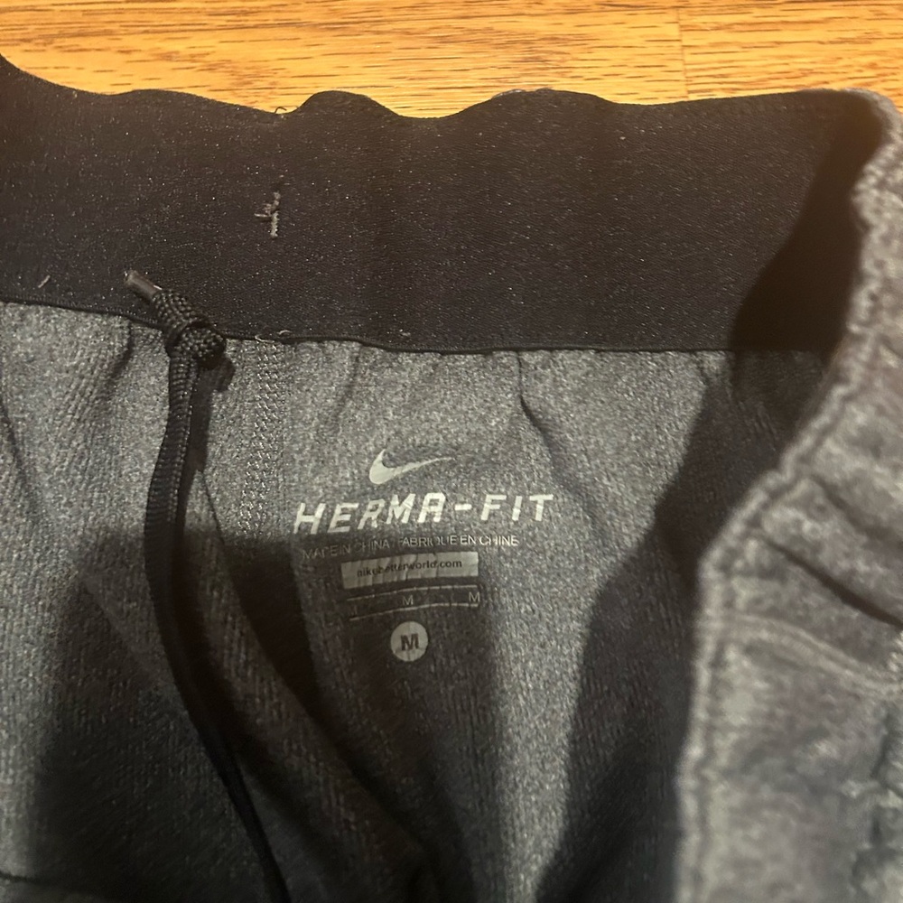 Nike Therma-Fit Gray Sweatpants